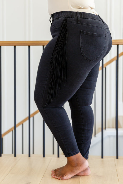 Side Fringe Skinny Jegging In Black